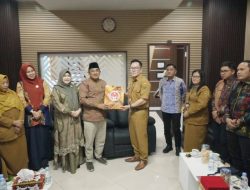 Bupati Tanjabbar Lakukan Kunker Ke Samarinda