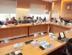 Bupati Tanjabbar Lakukan Kunker Ke inspektorat Kota Samarinda