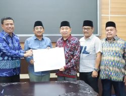 Bupati Tanjab Barat Pimpin Rapat Usulan Pembagian Persentase Saham PI 10% Bersama Pimpinan dan Anggota DPRD Tanjab Barat