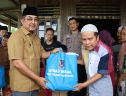 Korban Kebakaran di Desa Jati Mas Dapat Bantuan Dari Bupati Tanjab Barat