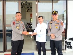 ‎Di Tengah Kabut Asap Karhutla, Brimob Polda Jambi Beri Motivasi serta Perhatian Kesehatan Pelajar Sekolah Rakyat