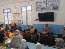 ‎Rumah Baca Bhayangkara Bahari Polda Jambi Jadi Wadah Pembinaan Keagamaan Anak Pulau Pandan