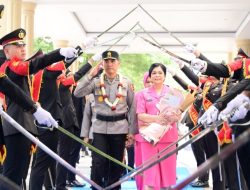 ‎Kapolda Jambi Pimpin Upacara Serah Terima Pataka Siginjai Sakti Wira Bhakti dan Pelepasan Irjen Pol. Krisno H. Siregar
