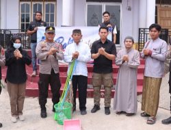 Sambut HUT Humas Polri ke-75, Polres Merangin Bersihkan Tiga Tempat Ibadah dan Salurkan Bantuan