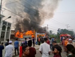 Polisi Selidiki Kebakaran di Kuala Tungkal, Lima Bangunan Rusak Berat