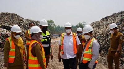 Ketua DPRD kota jambi bersama Komisi III DPRD Kota Jambi Tinjau Langsung Pengelolaan Sampah di TPA Talang Gulo